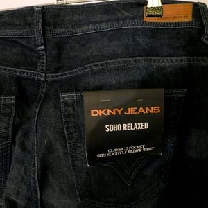 DKNY Jeans Men's Soho Relaxes Straight Leg